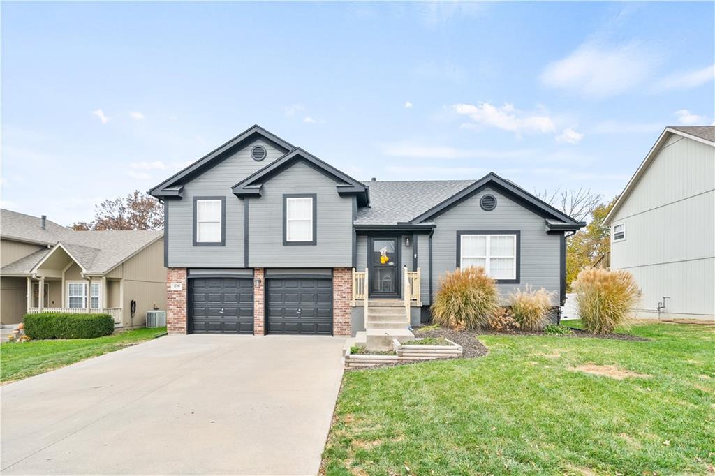 1716 NW Nicholas Drive