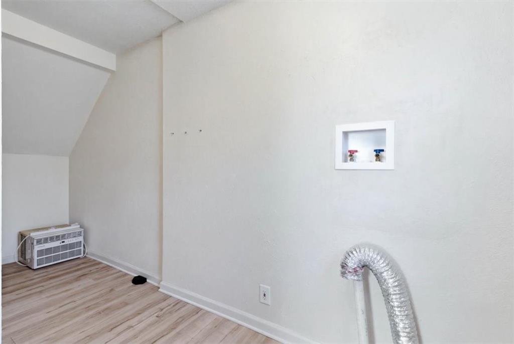 9548 & 9550 Charlotte Street