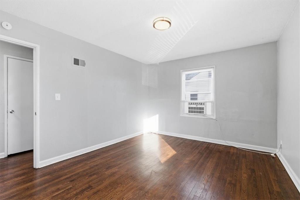 9548 & 9550 Charlotte Street