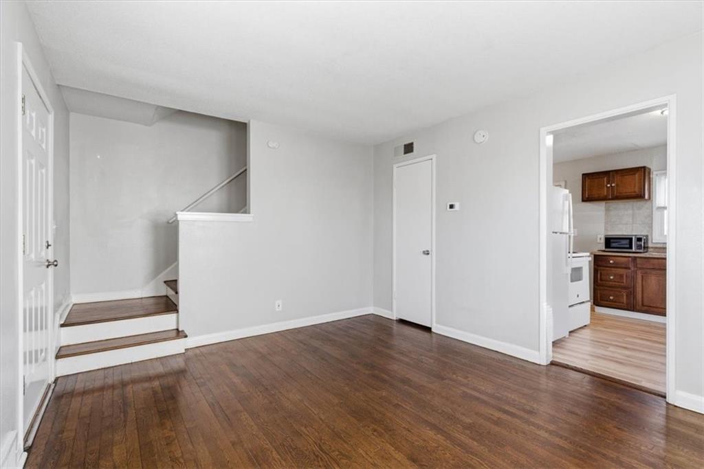 9548 & 9550 Charlotte Street