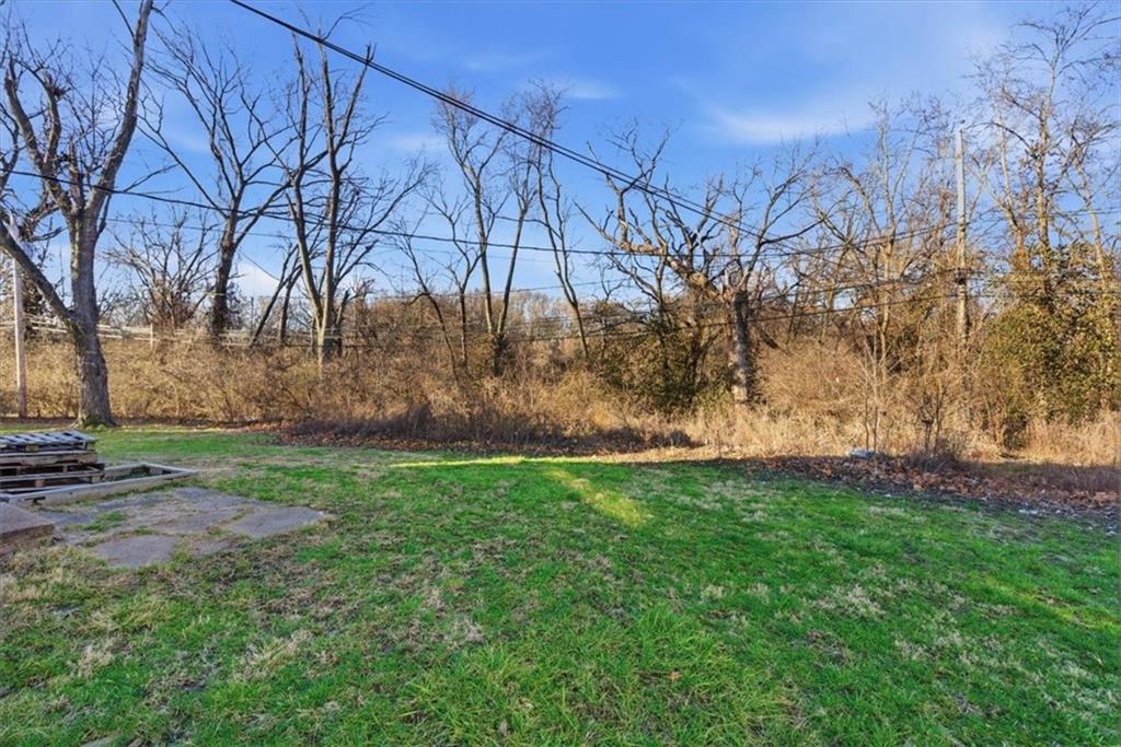 9548 & 9550 Charlotte Street