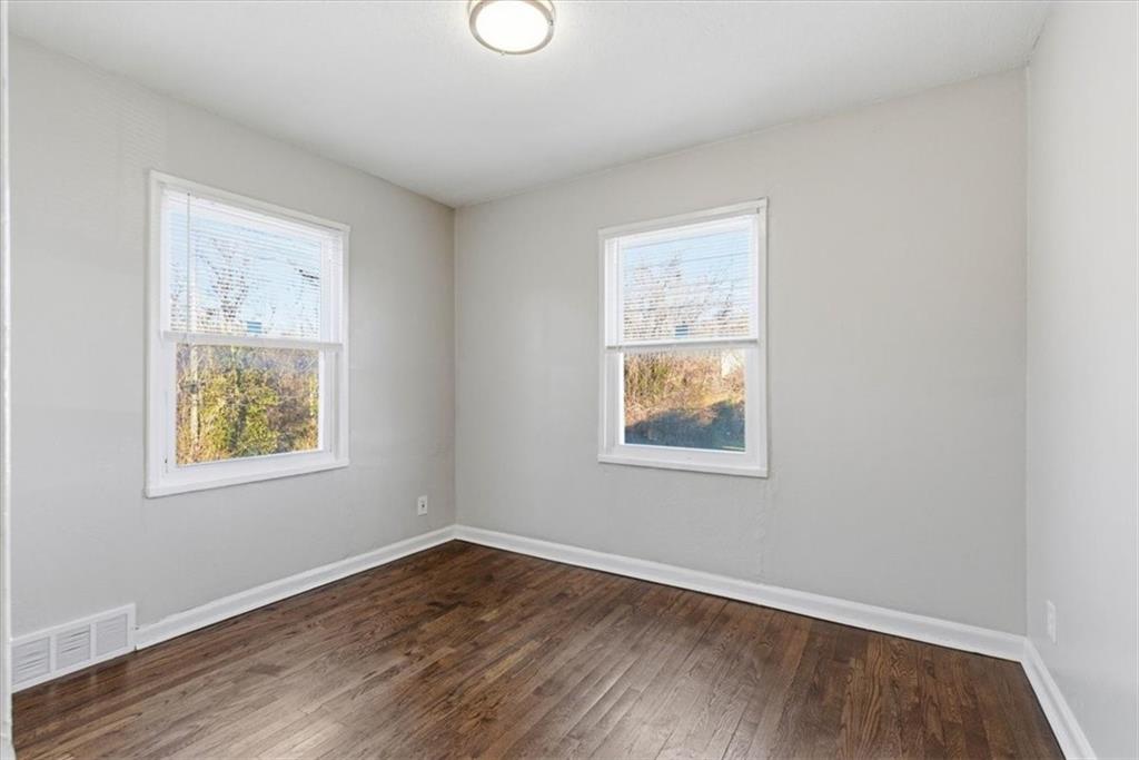 9548 & 9550 Charlotte Street