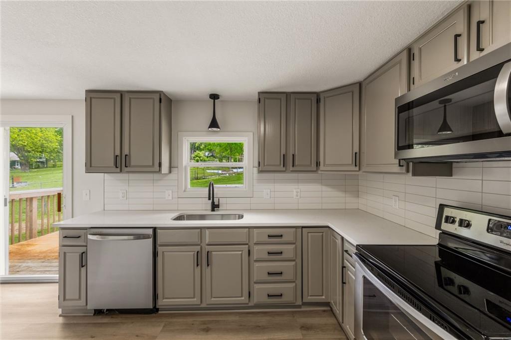 1801 N Davidson Road