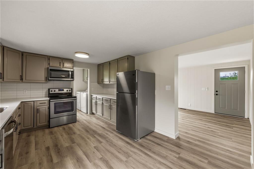 1801 N Davidson Road