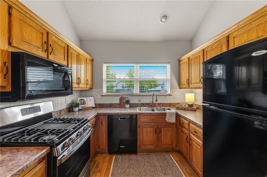 16307 S Church Street