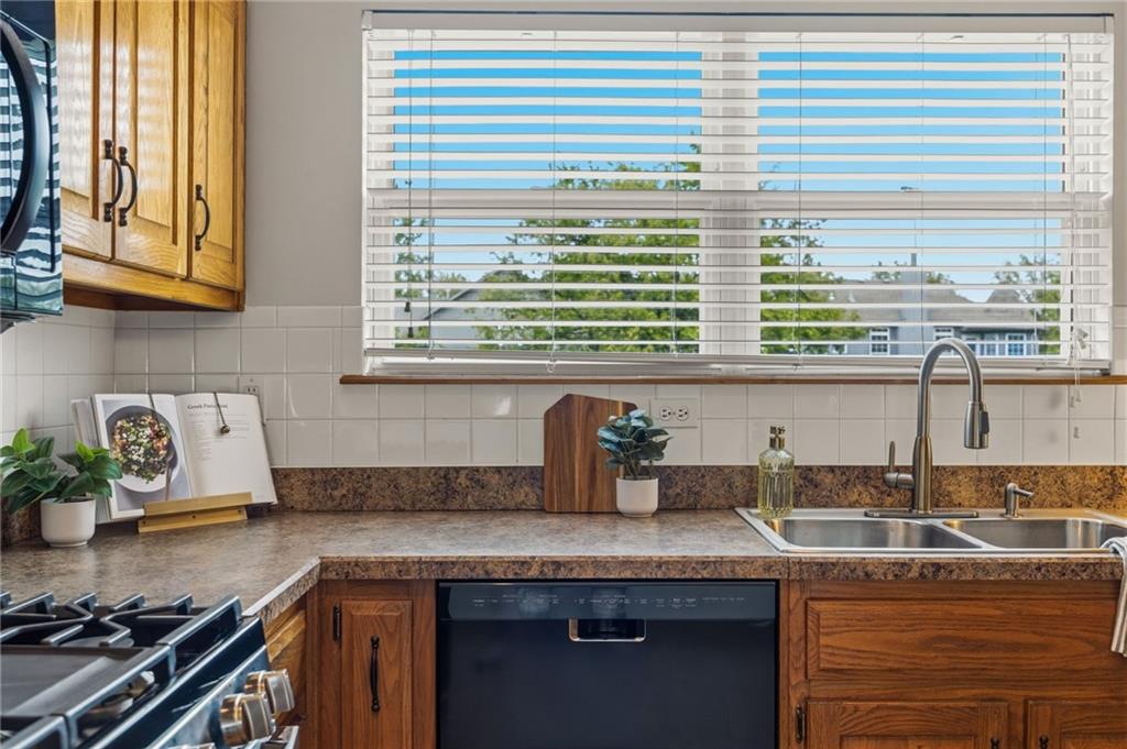 16307 S Church Street