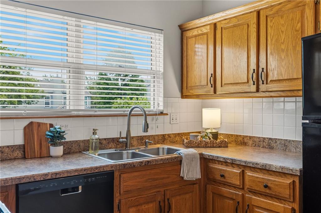 16307 S Church Street