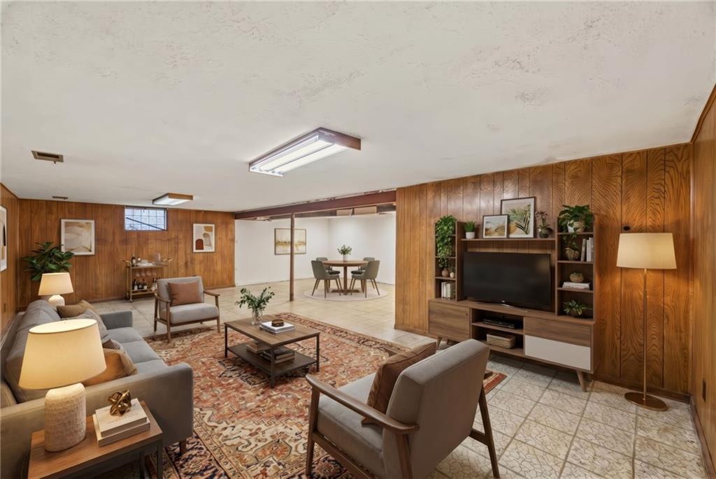 6820 Wildwood Drive