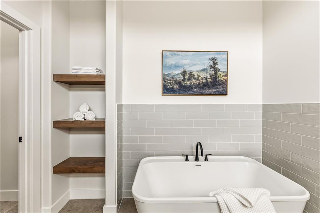 2226 SW Heartland Court