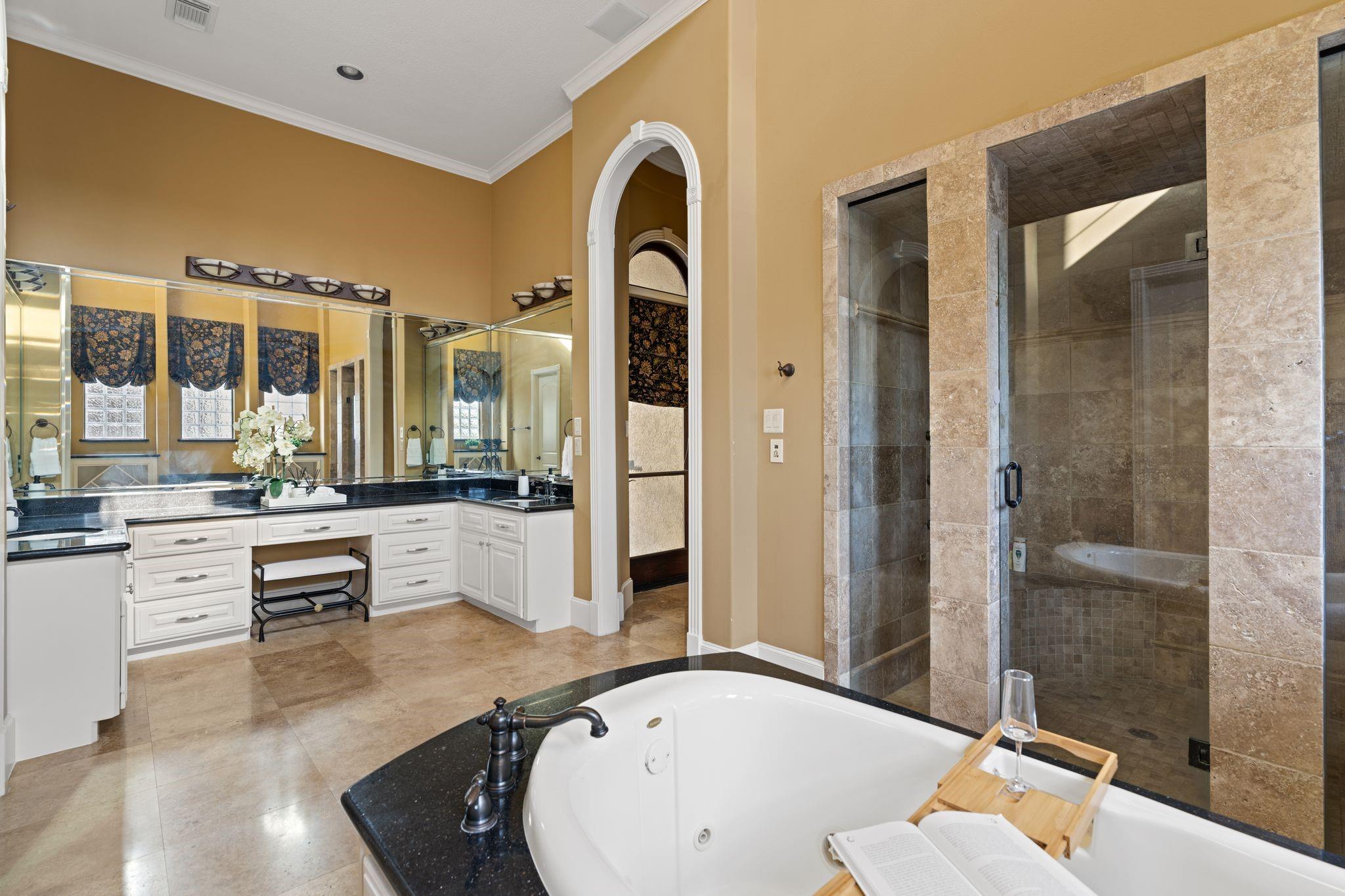 16502 Glorietta Turn