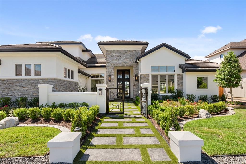 23314 Vista De Tres Lagos Drive