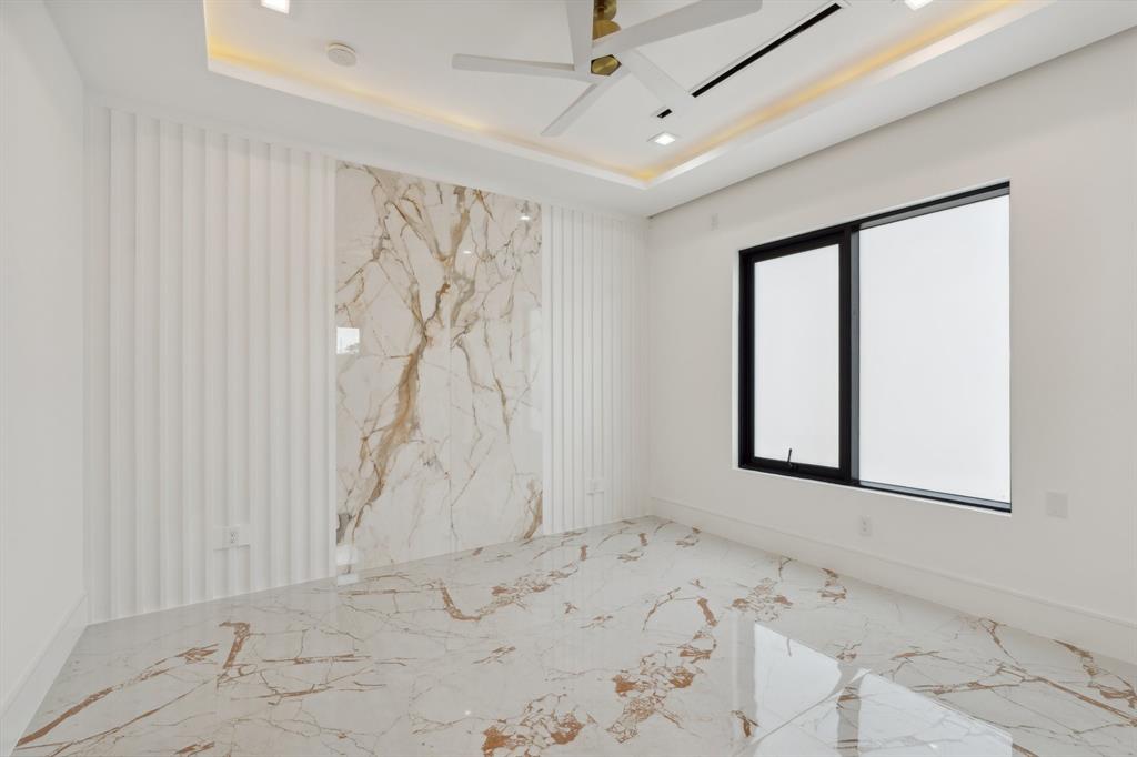 23115 Vista De Tres Lagos Drive