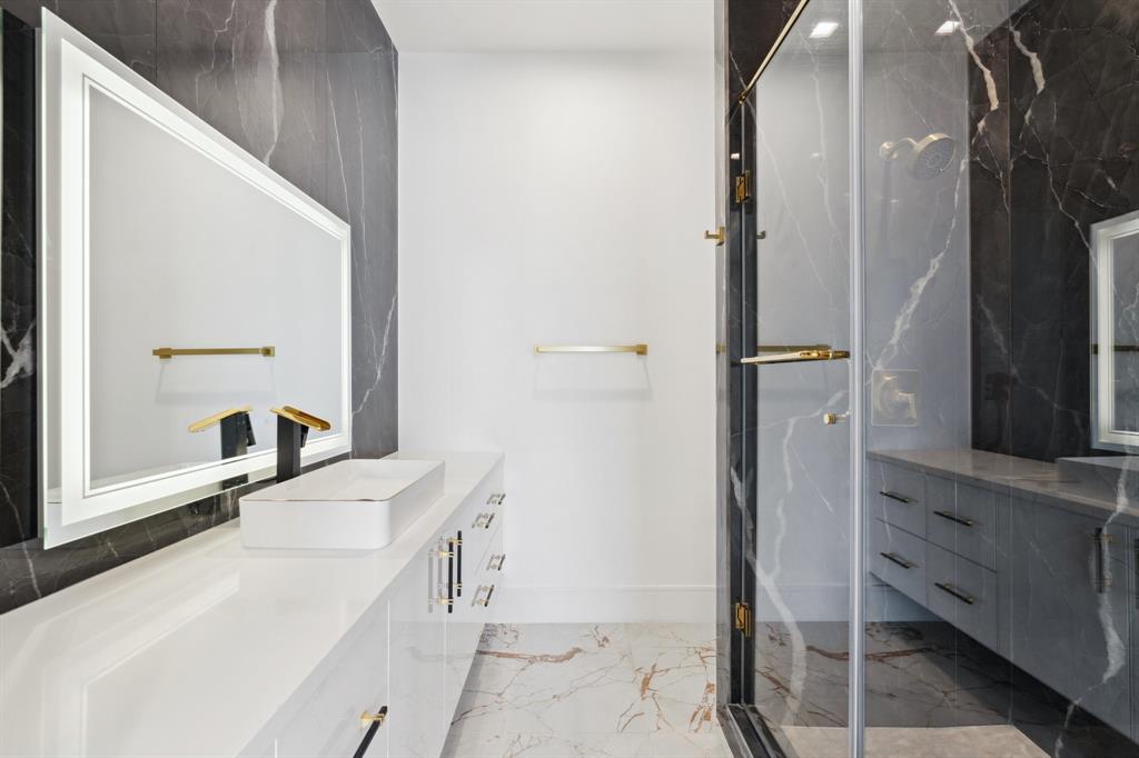 23115 Vista De Tres Lagos Drive