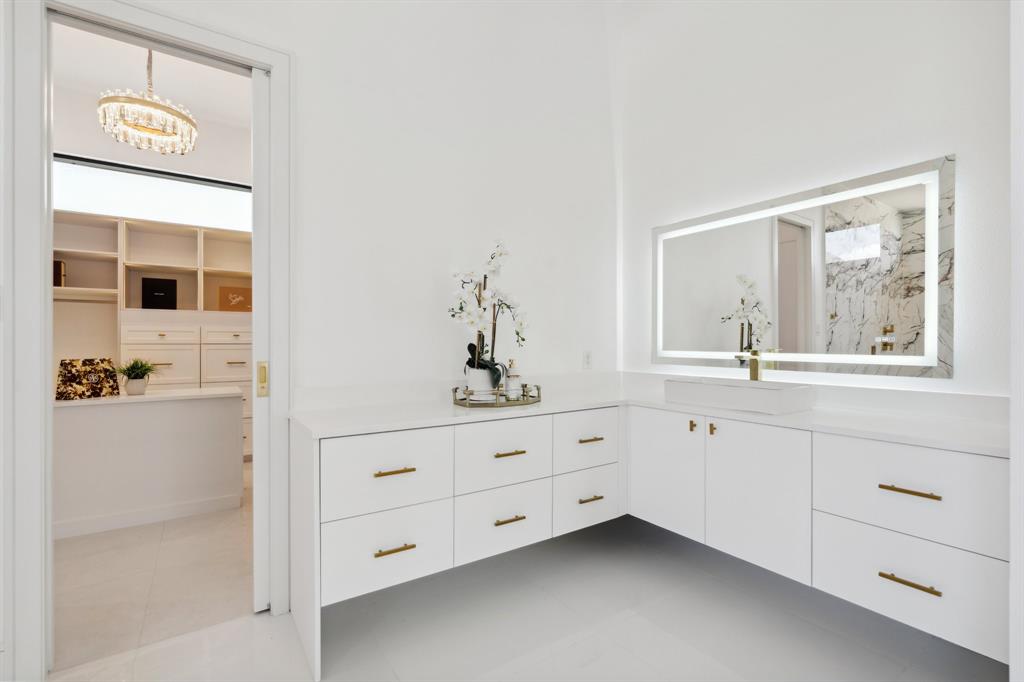 23115 Vista De Tres Lagos Drive