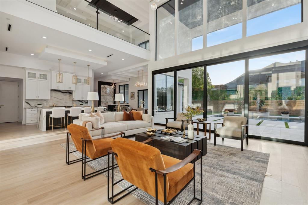 23115 Vista De Tres Lagos Drive