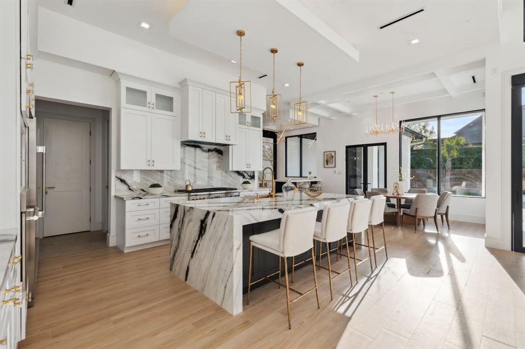 23115 Vista De Tres Lagos Drive