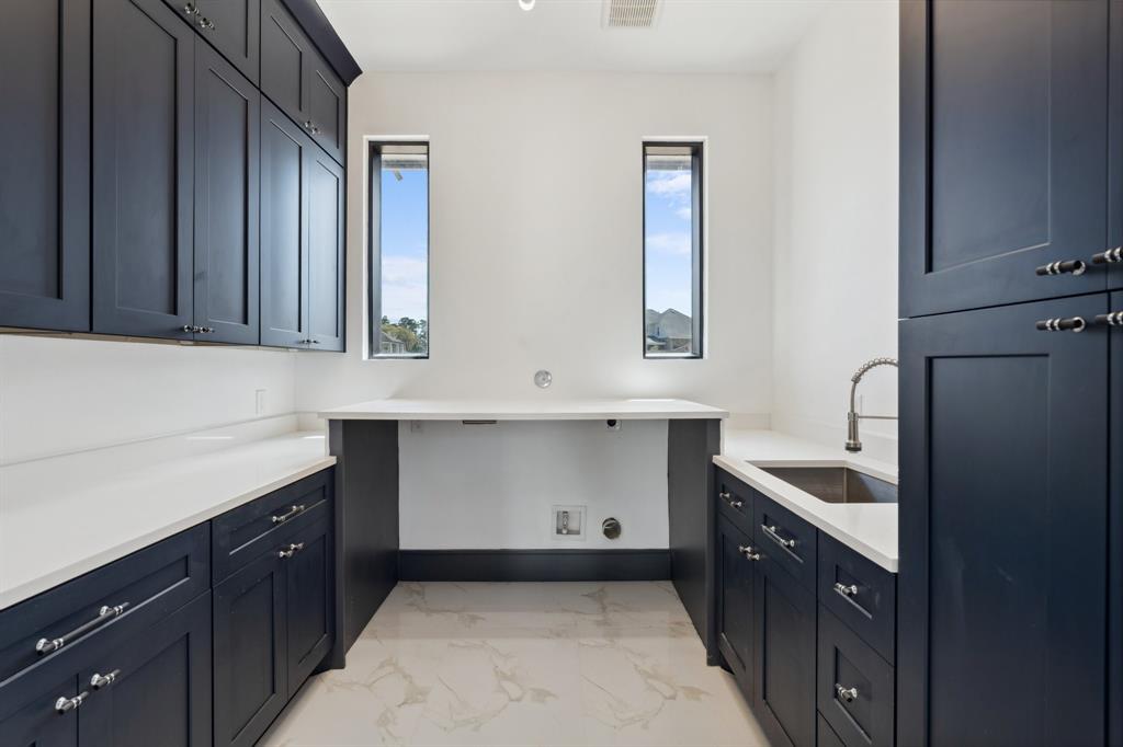 23115 Vista De Tres Lagos Drive