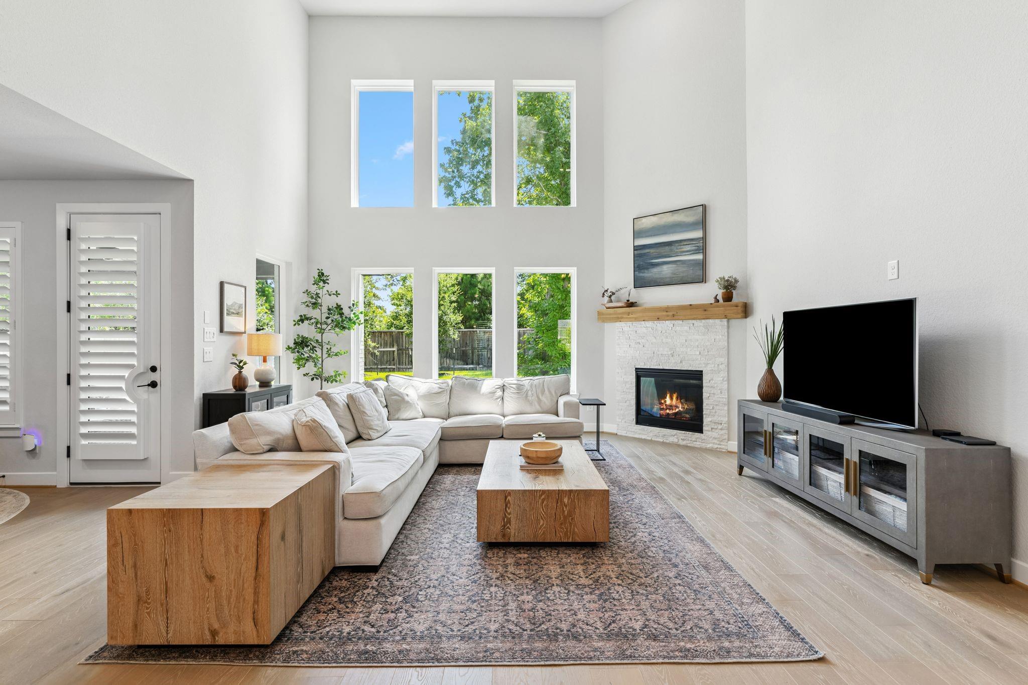 24 Mariposa Woods Drive