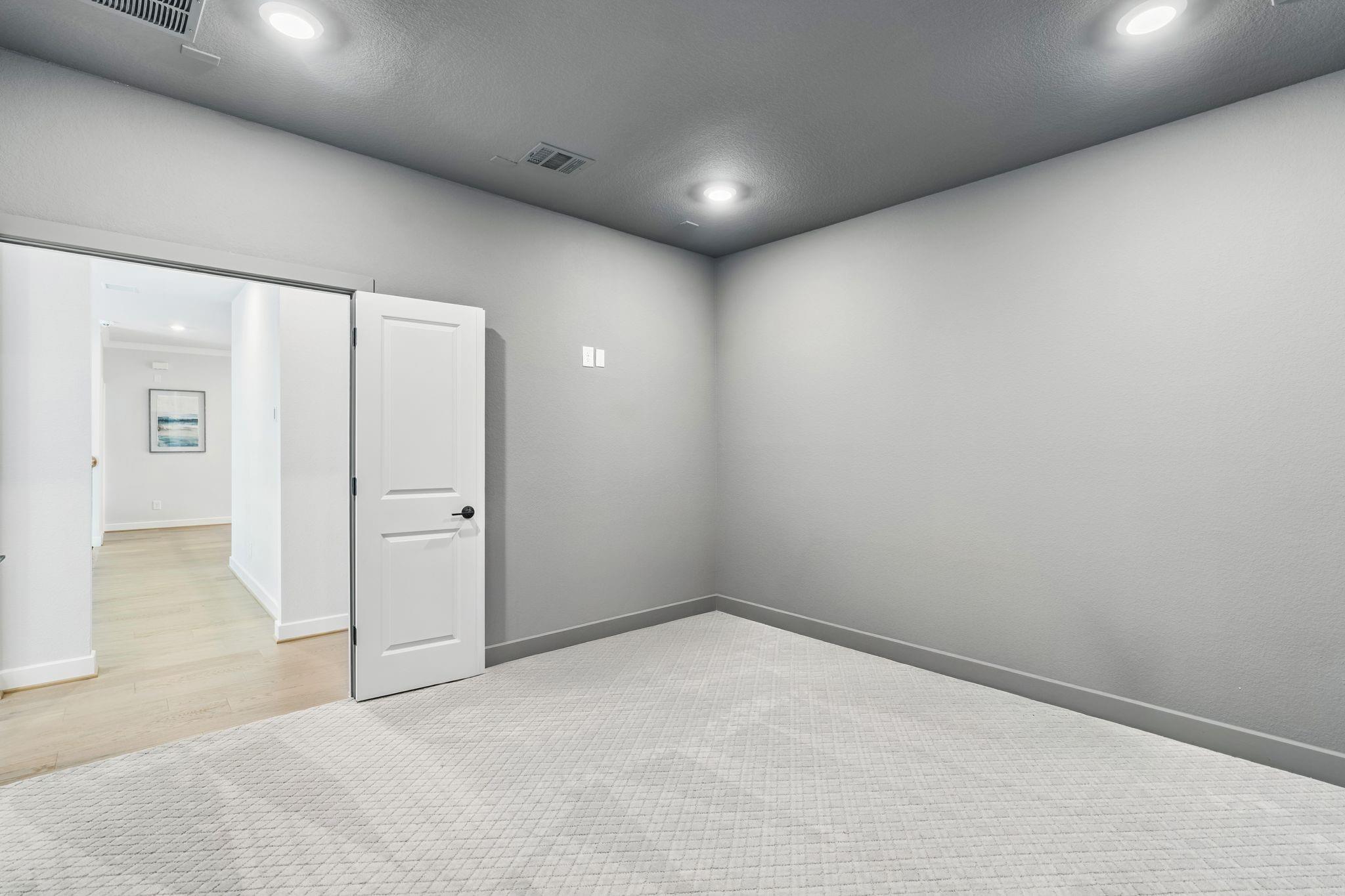 24 Mariposa Woods Drive