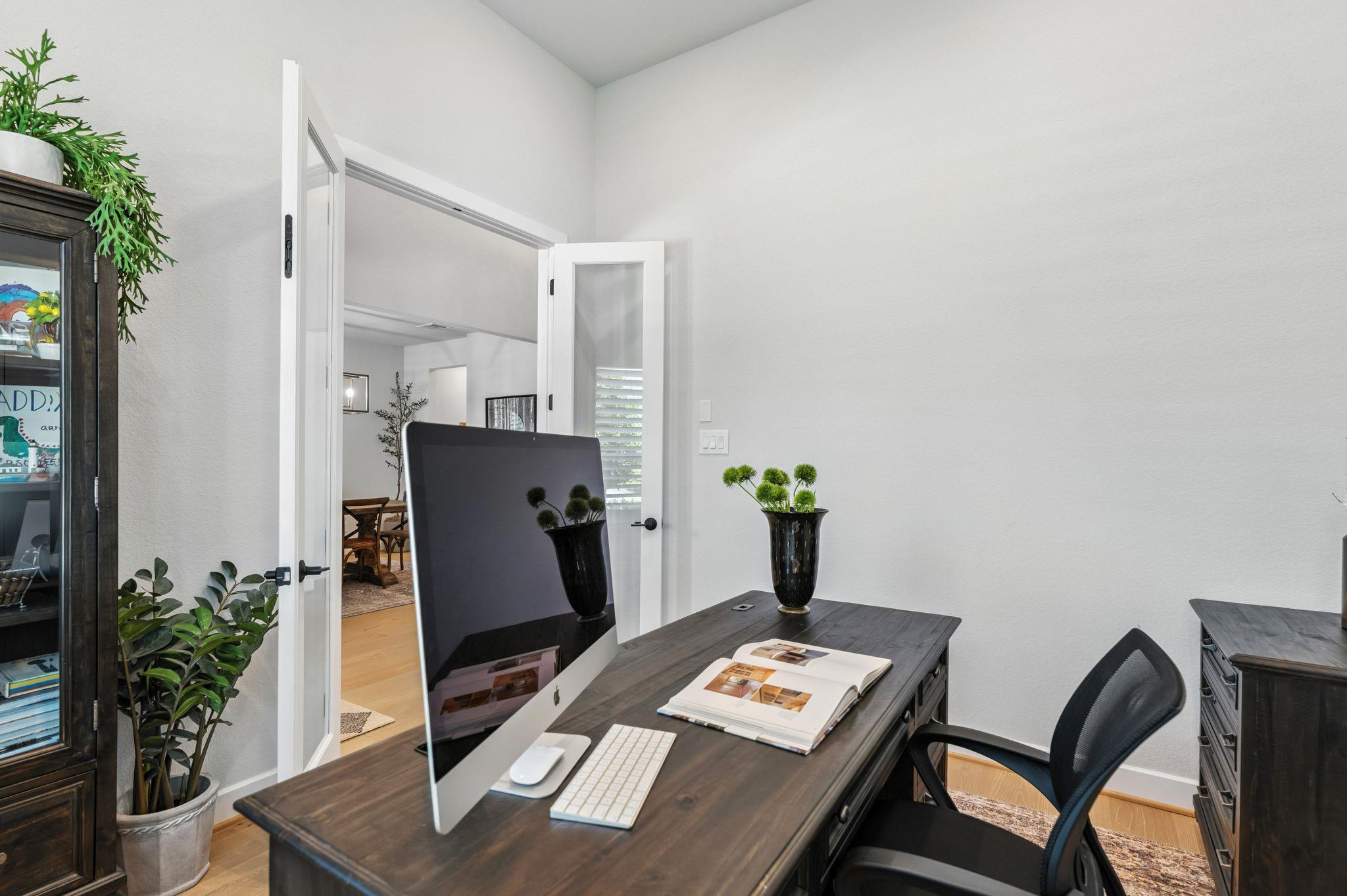 24 Mariposa Woods Drive