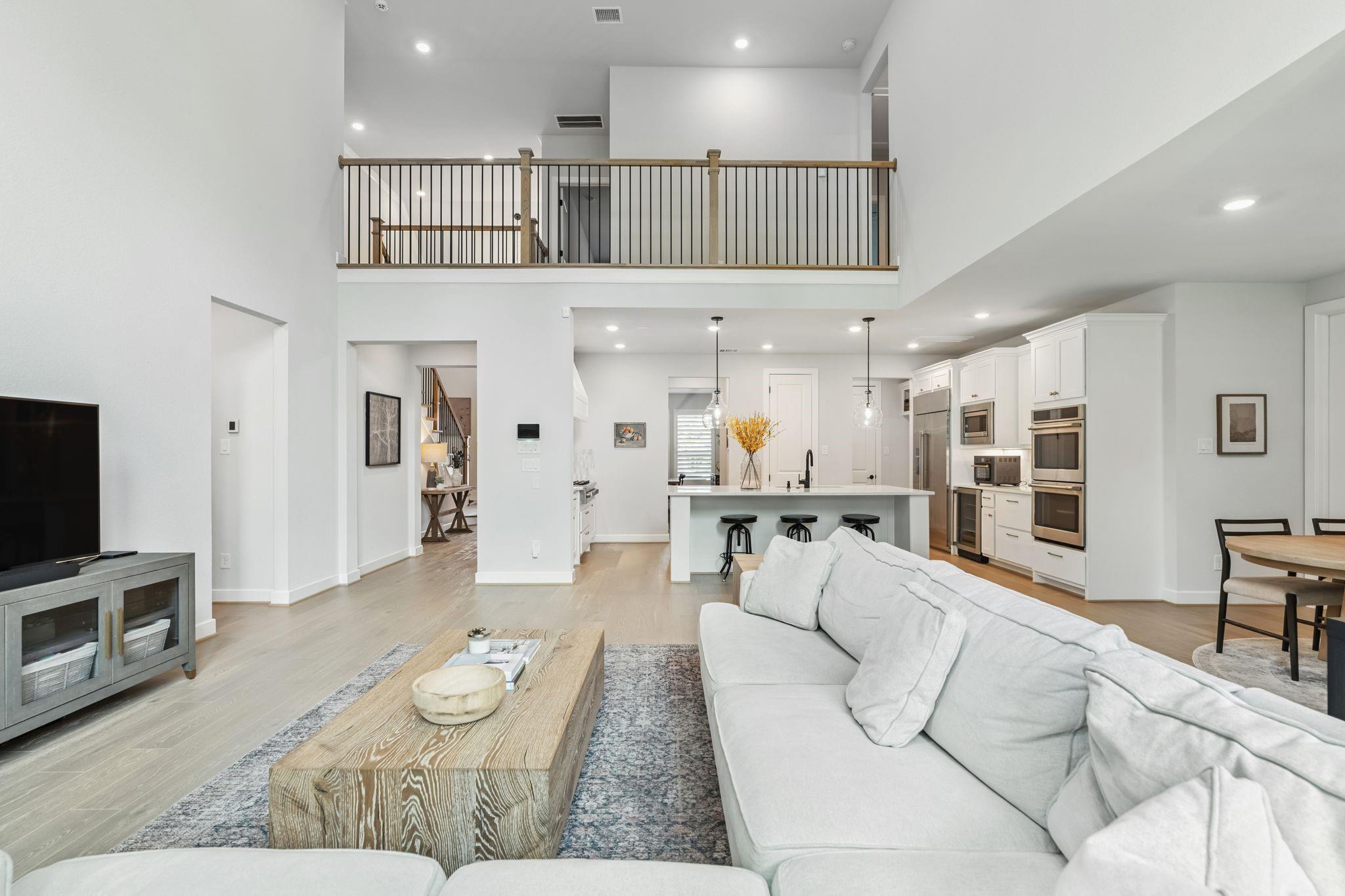 24 Mariposa Woods Drive