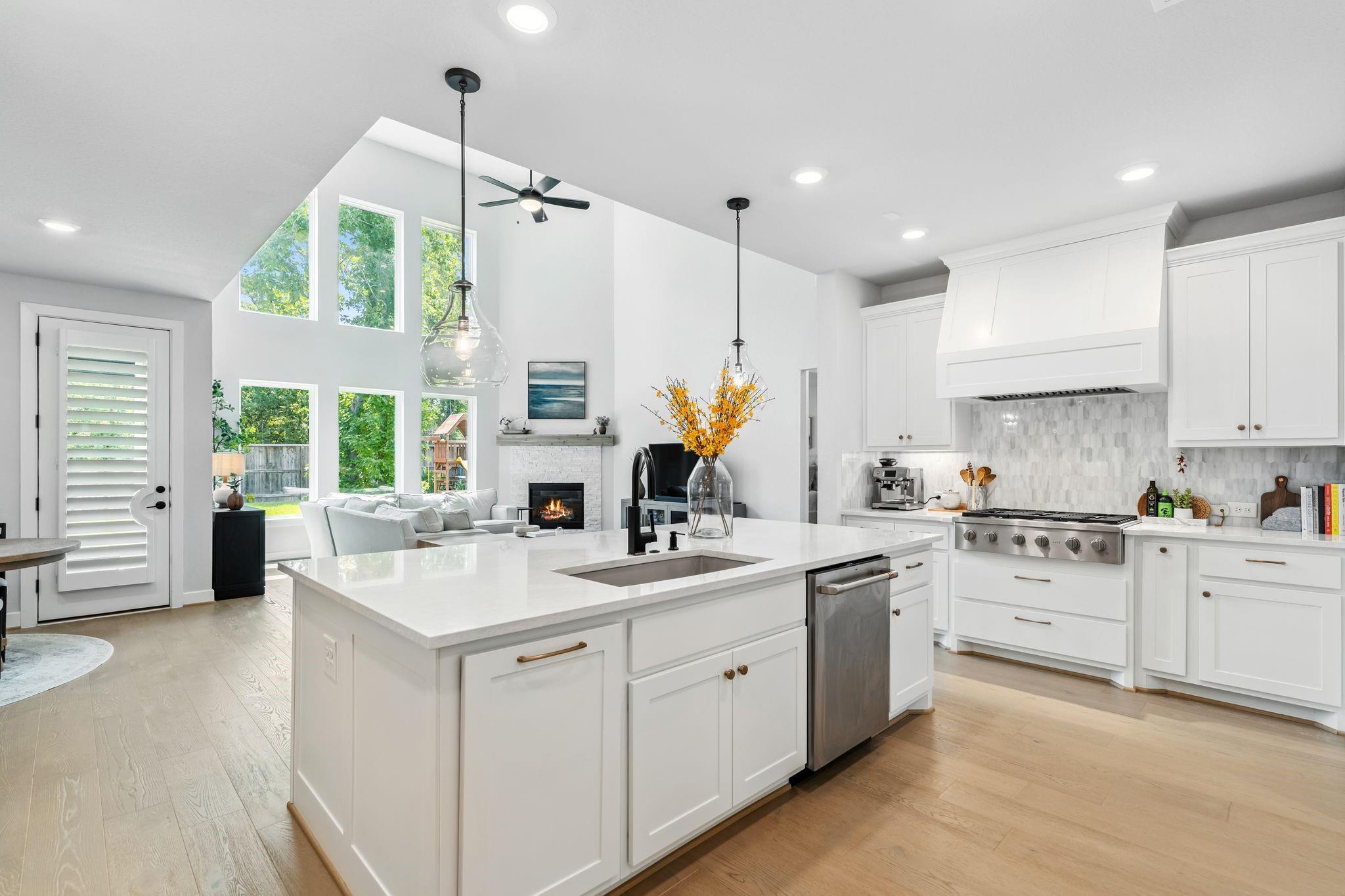 24 Mariposa Woods Drive