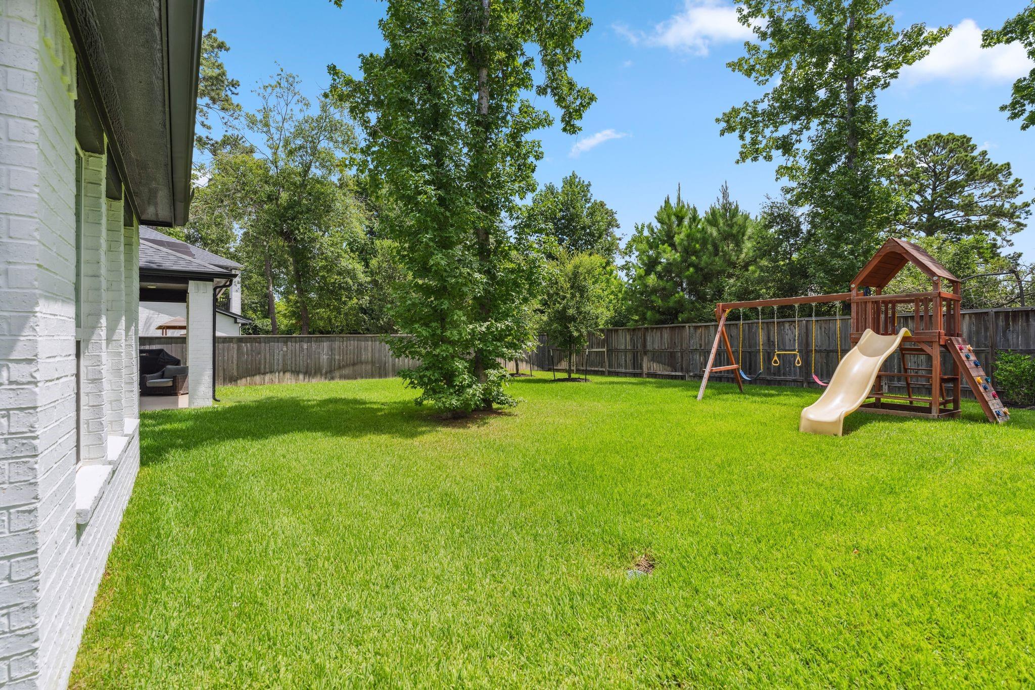 24 Mariposa Woods Drive