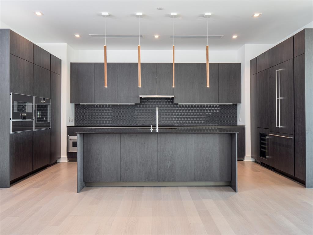 2710 Steel Street # 503