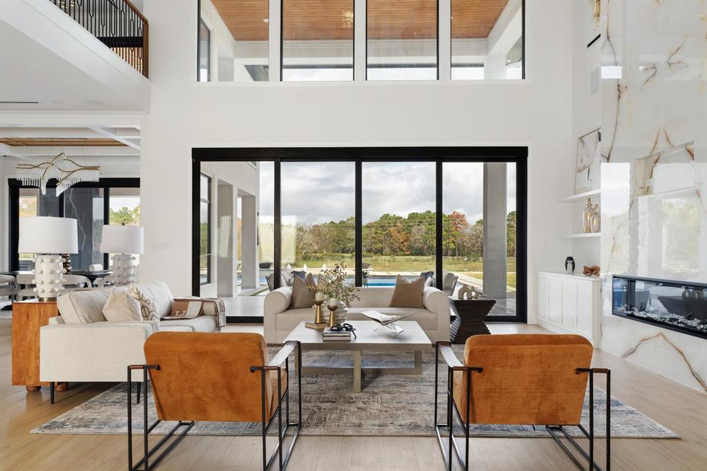 23319 Vista De Tres Lagos Drive