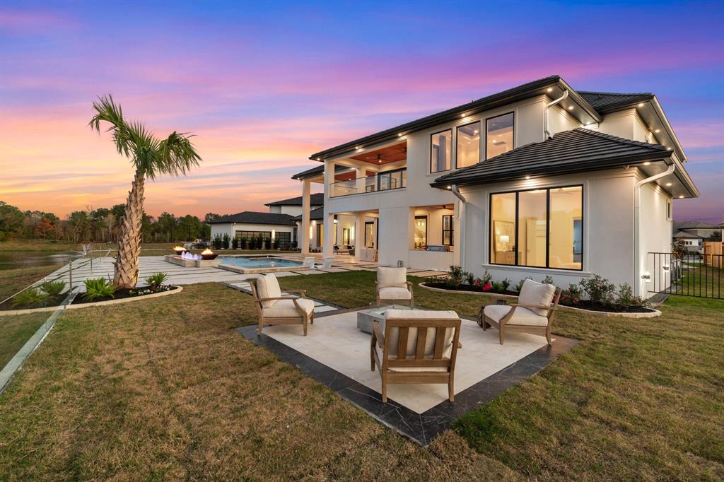 23319 Vista De Tres Lagos Drive