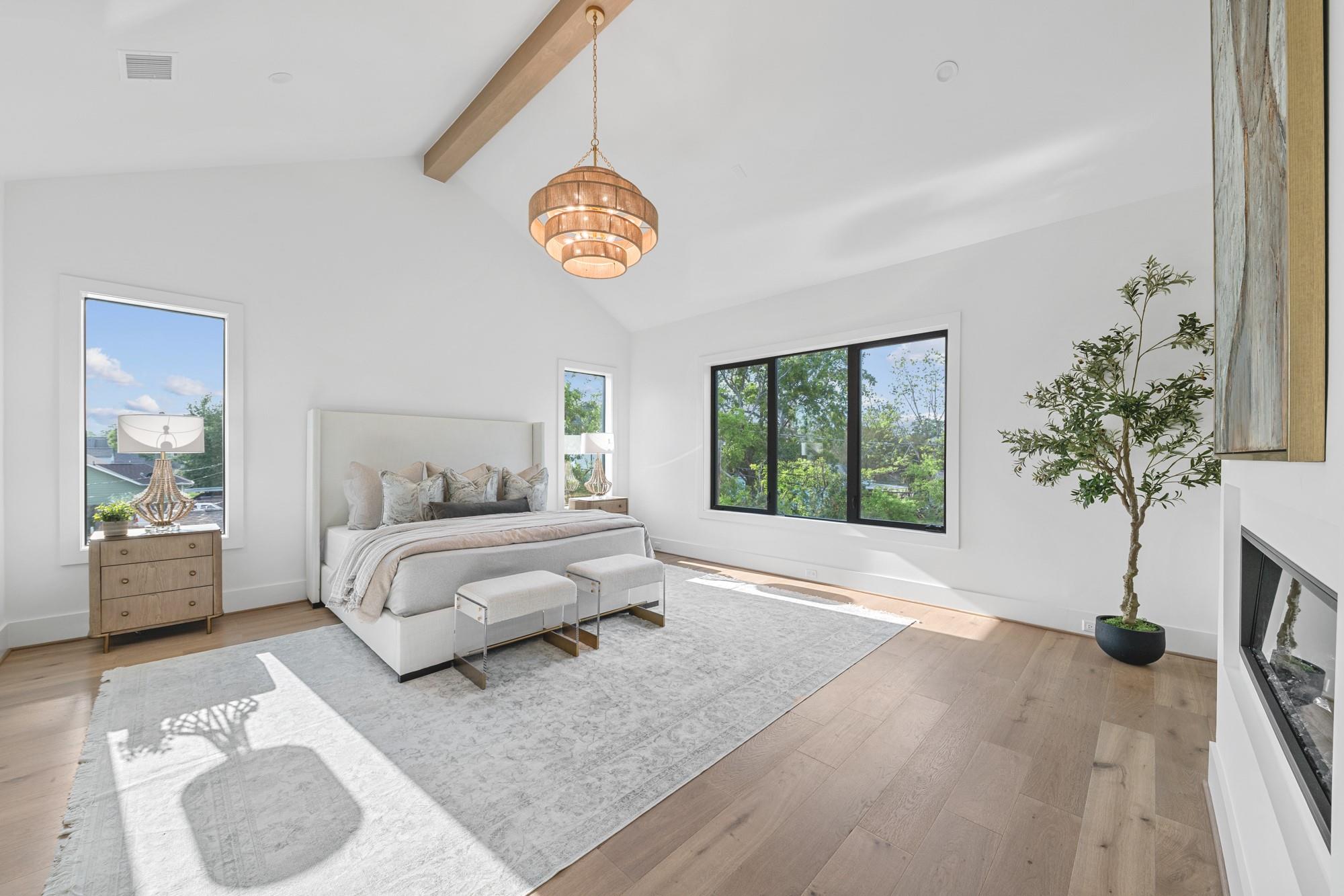 216 W 31st Street