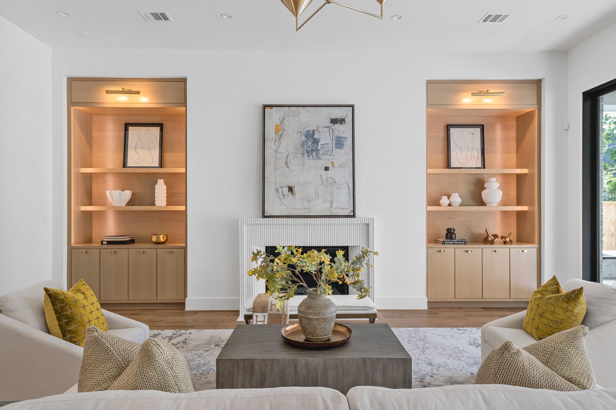 216 W 31st Street
