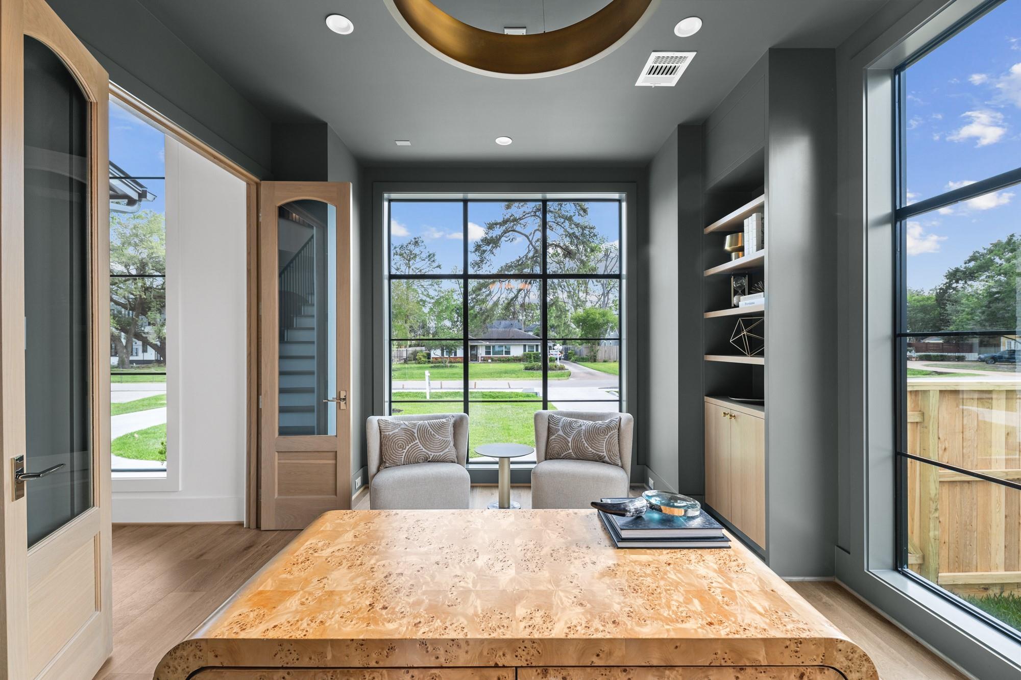 216 W 31st Street