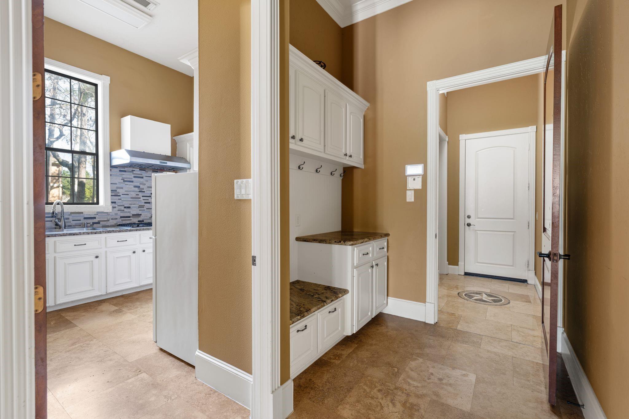 16502 Glorietta Turn