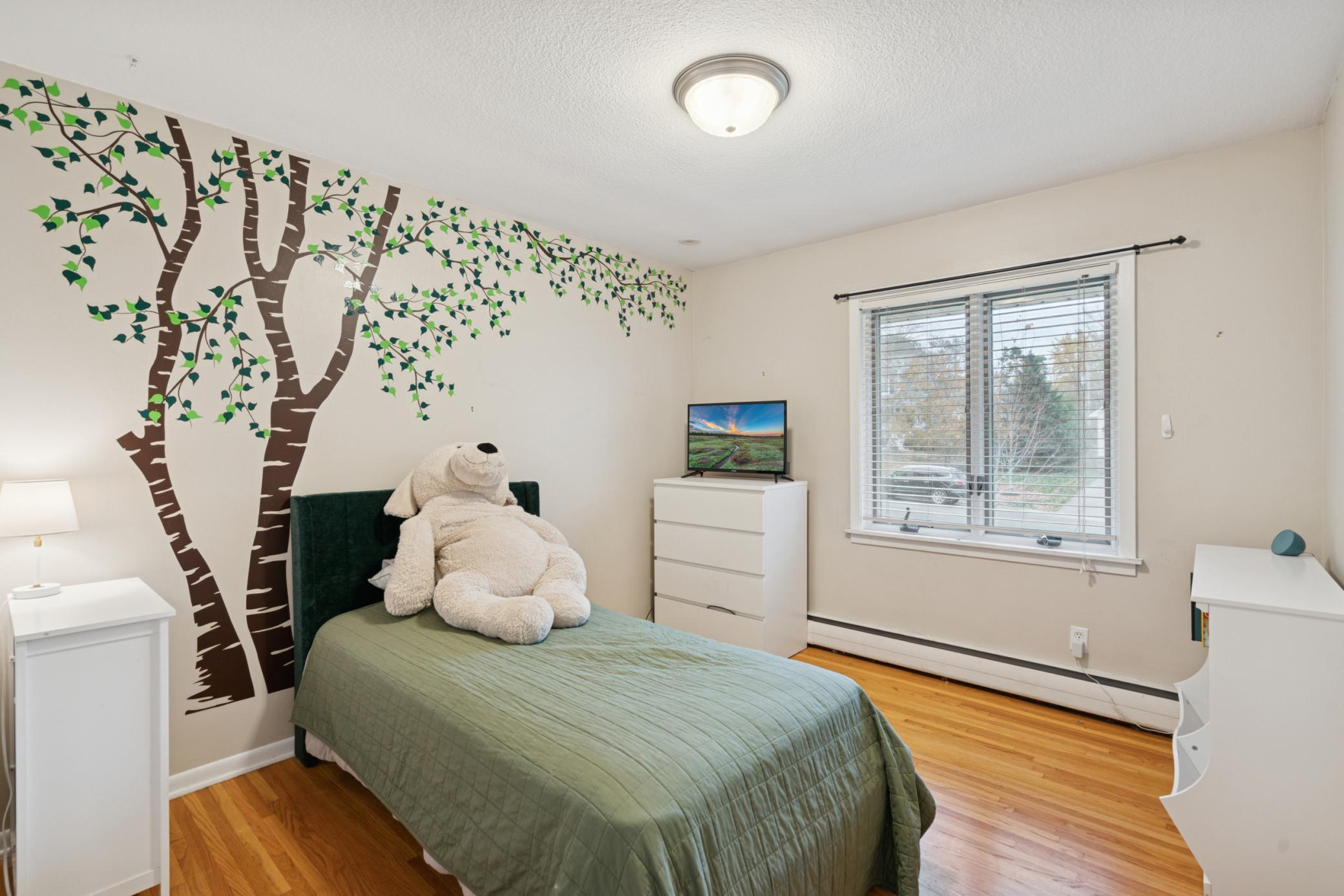 635 Ivy Falls Avenue