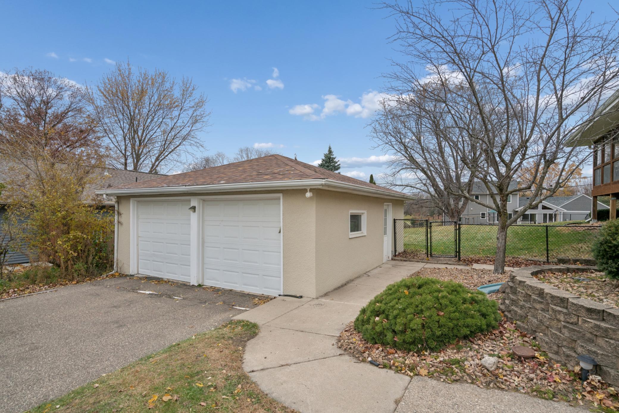 635 Ivy Falls Avenue