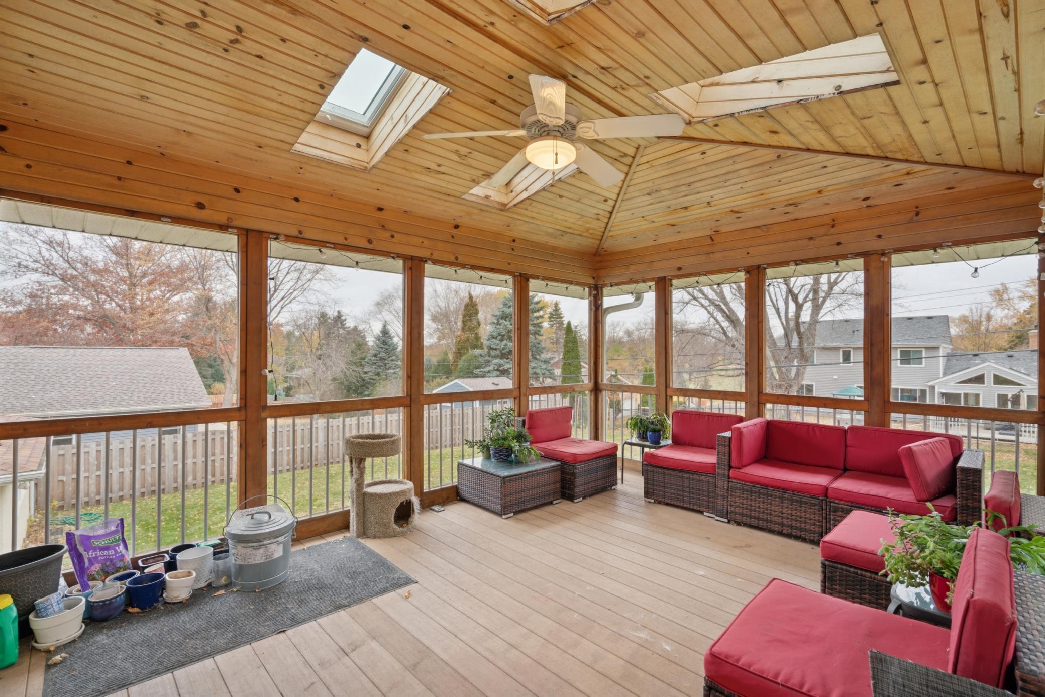 635 Ivy Falls Avenue