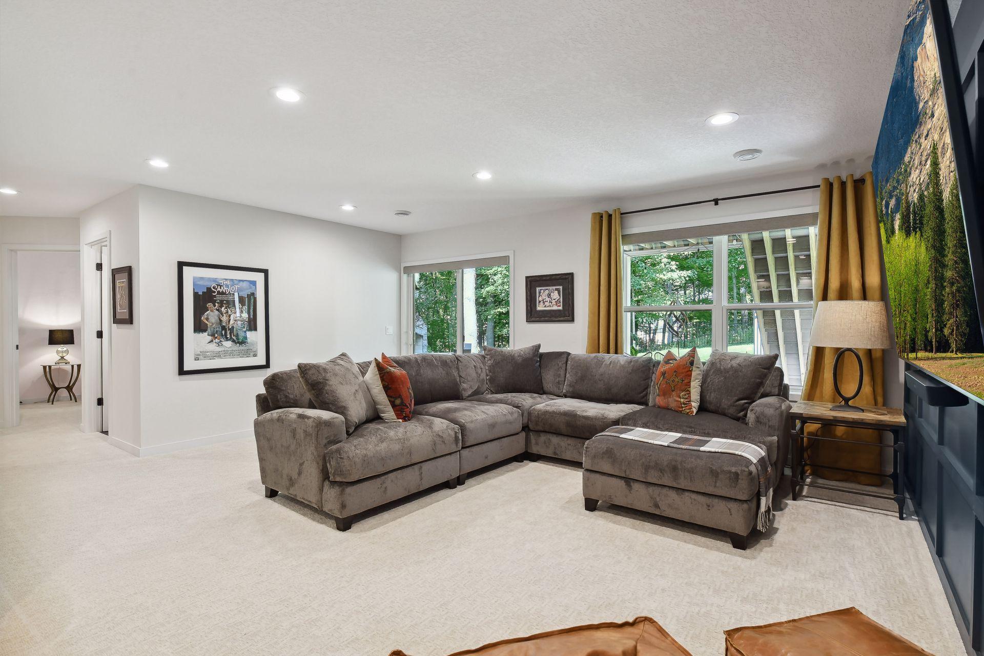 4282 Creekside Way