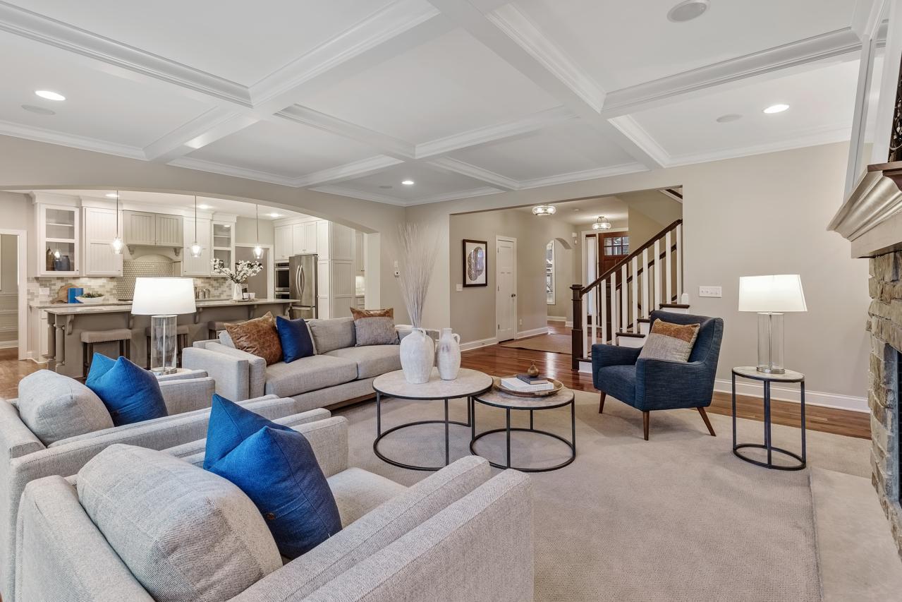 7060 millcreek Lane N