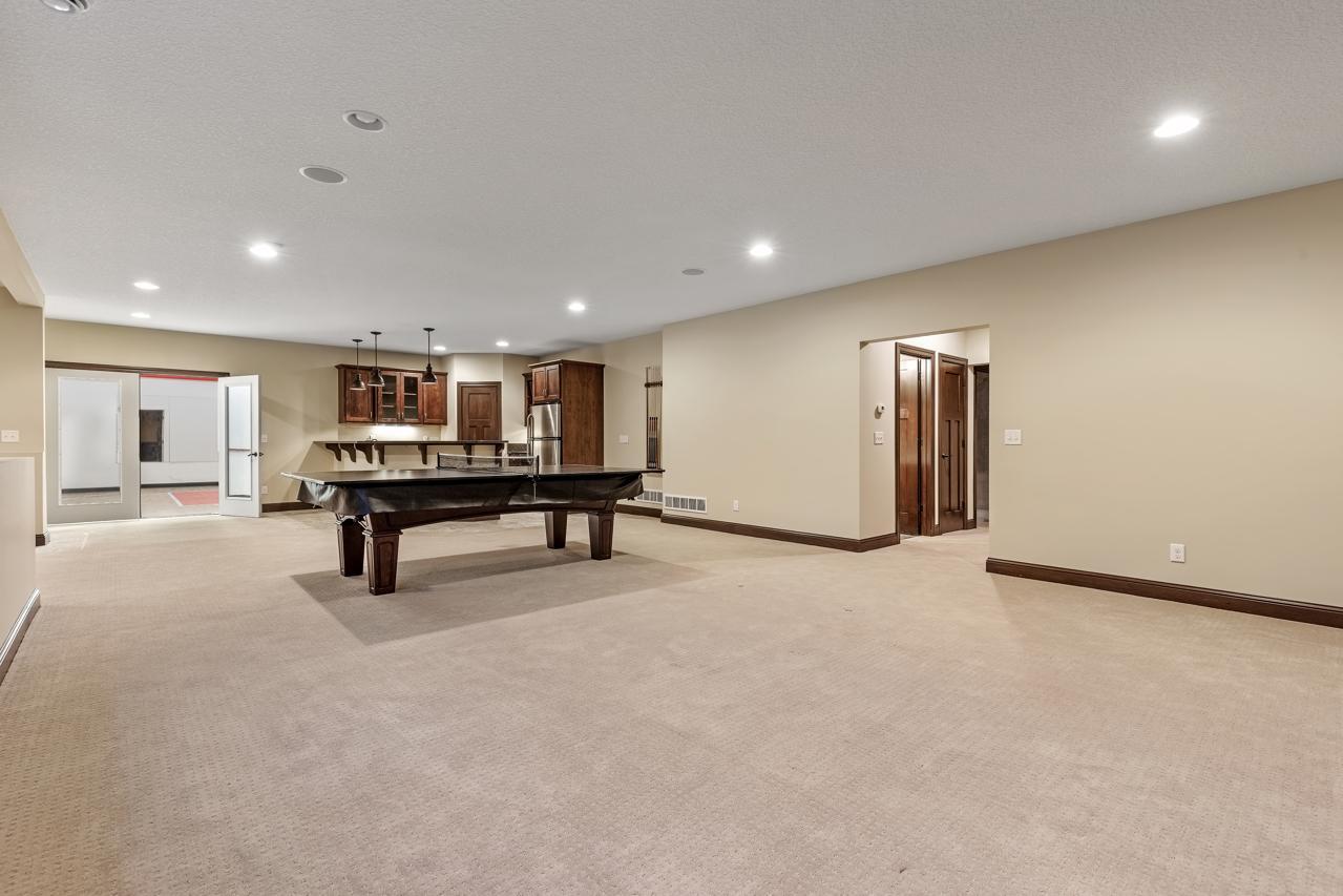 7060 millcreek Lane N