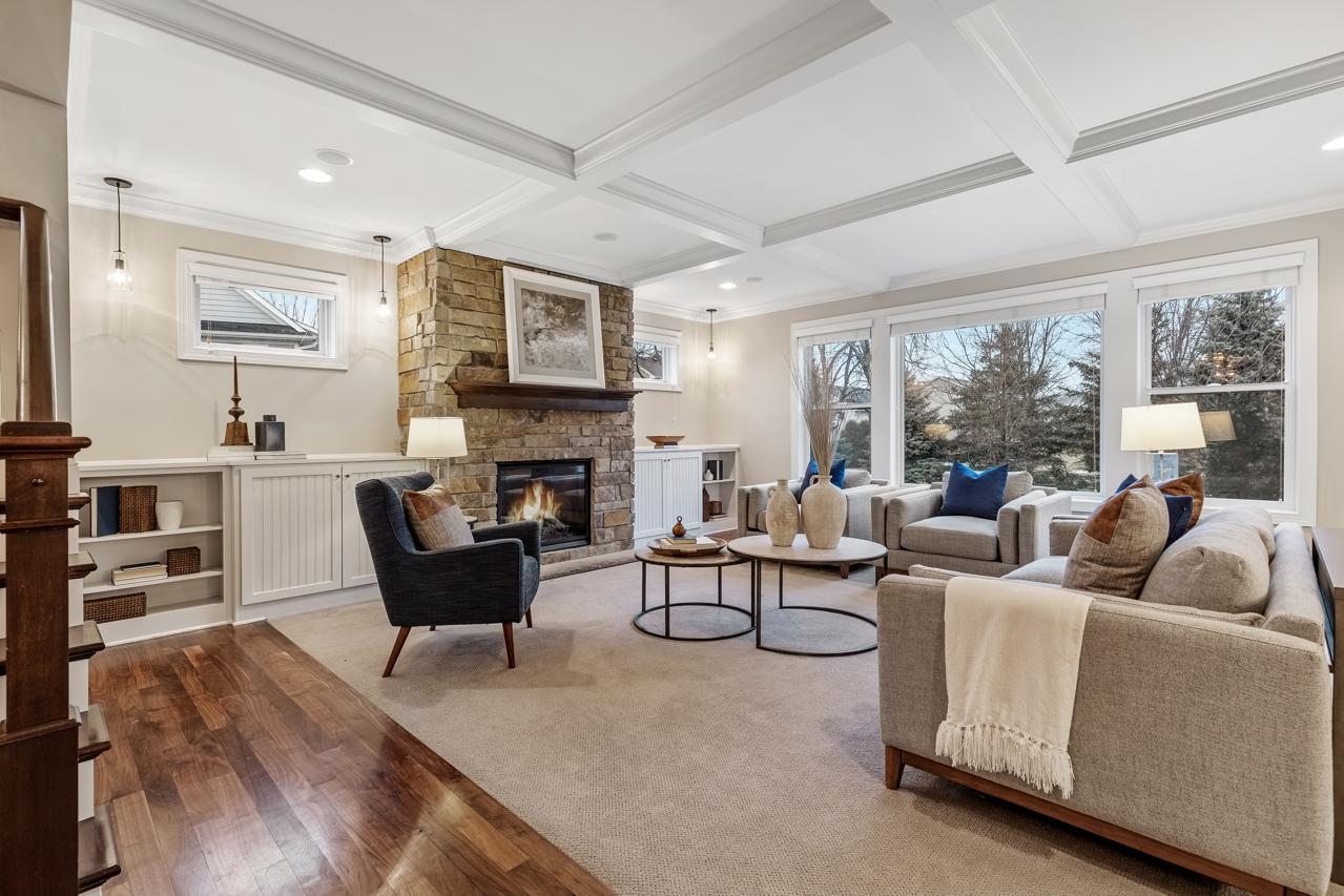 7060 millcreek Lane N