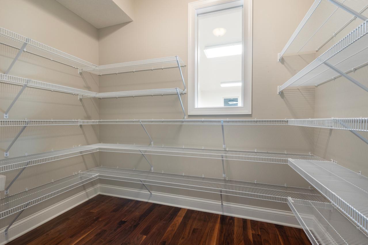 7060 millcreek Lane N