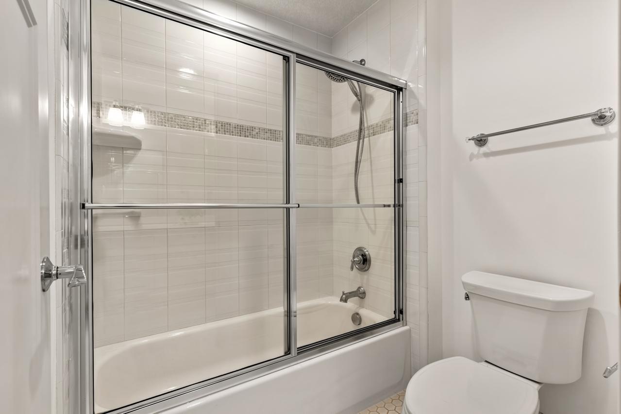 7060 millcreek Lane N