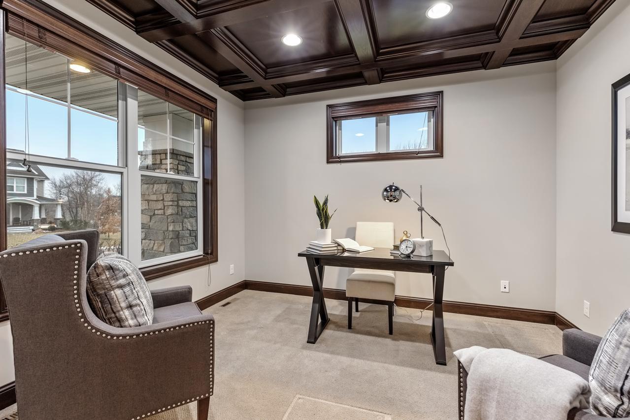 7060 millcreek Lane N