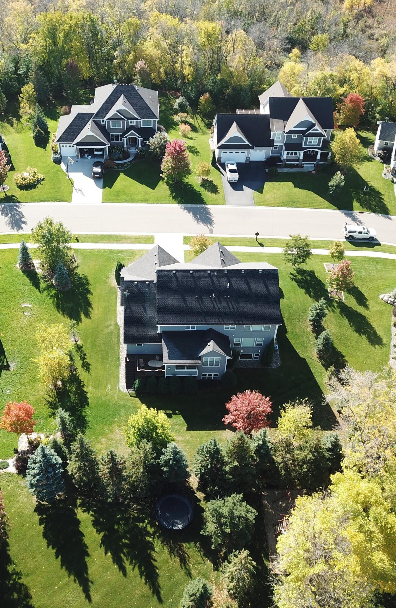 7060 millcreek Lane N