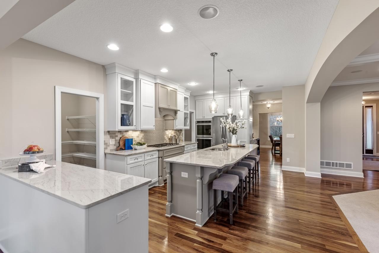 7060 millcreek Lane N