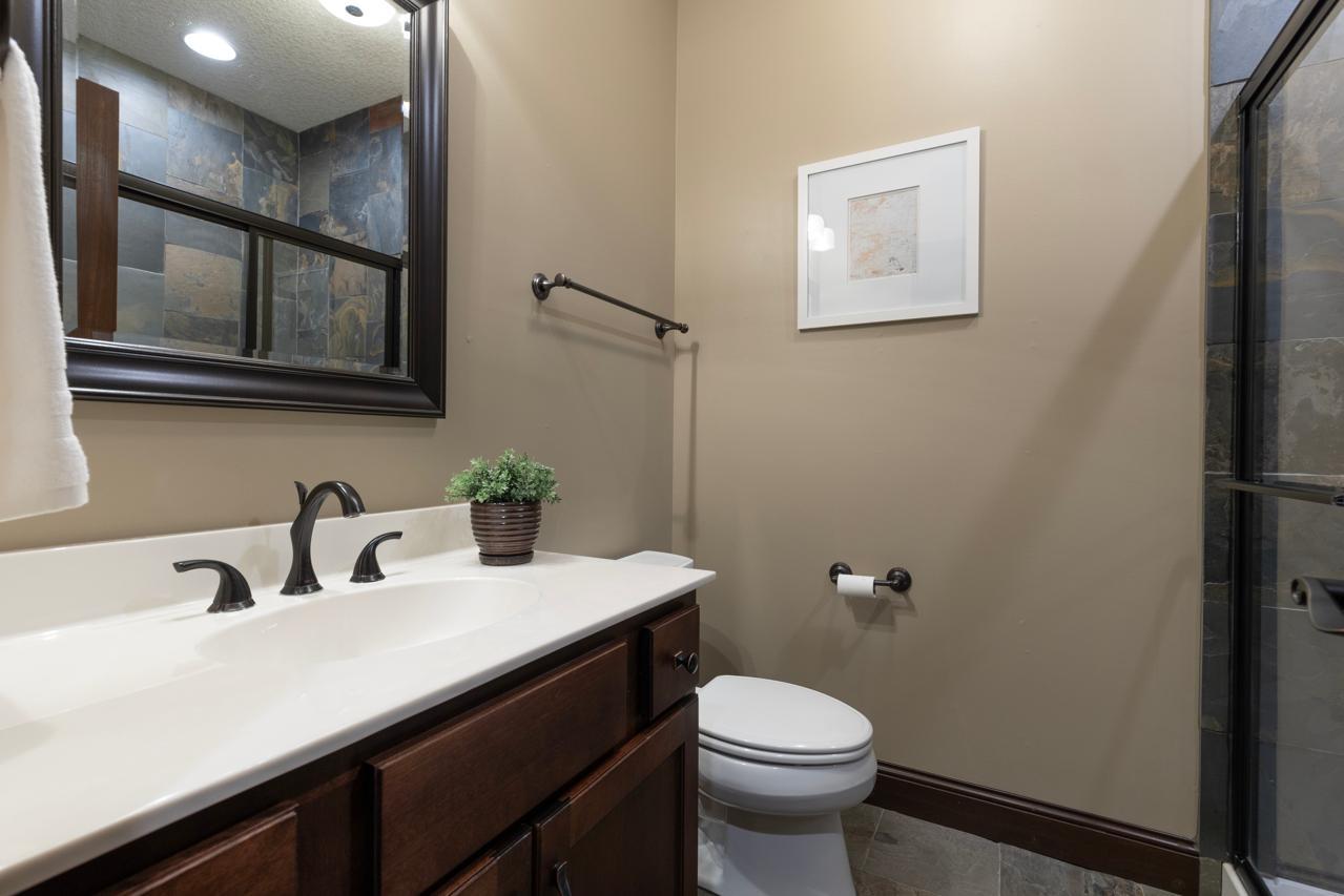 7060 millcreek Lane N