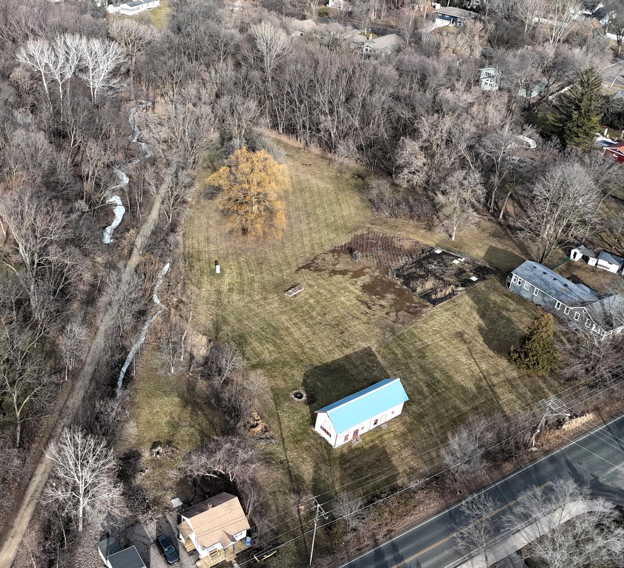 25480 Smithtown Road