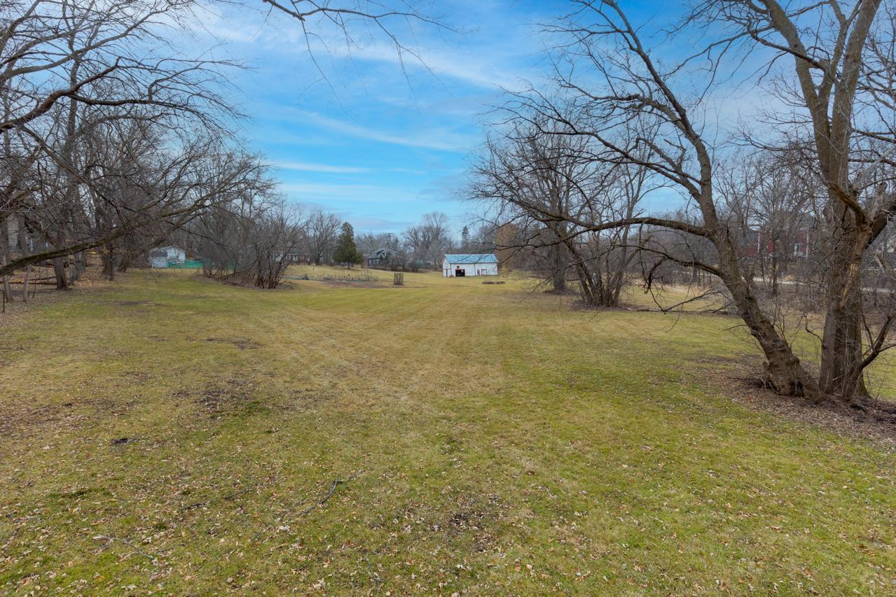 25480 Smithtown Road