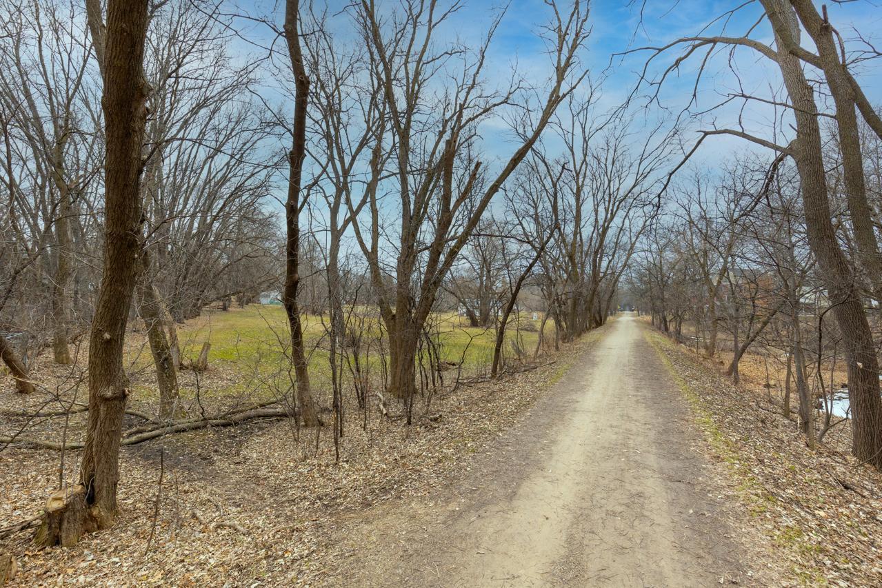 25480 Smithtown Road